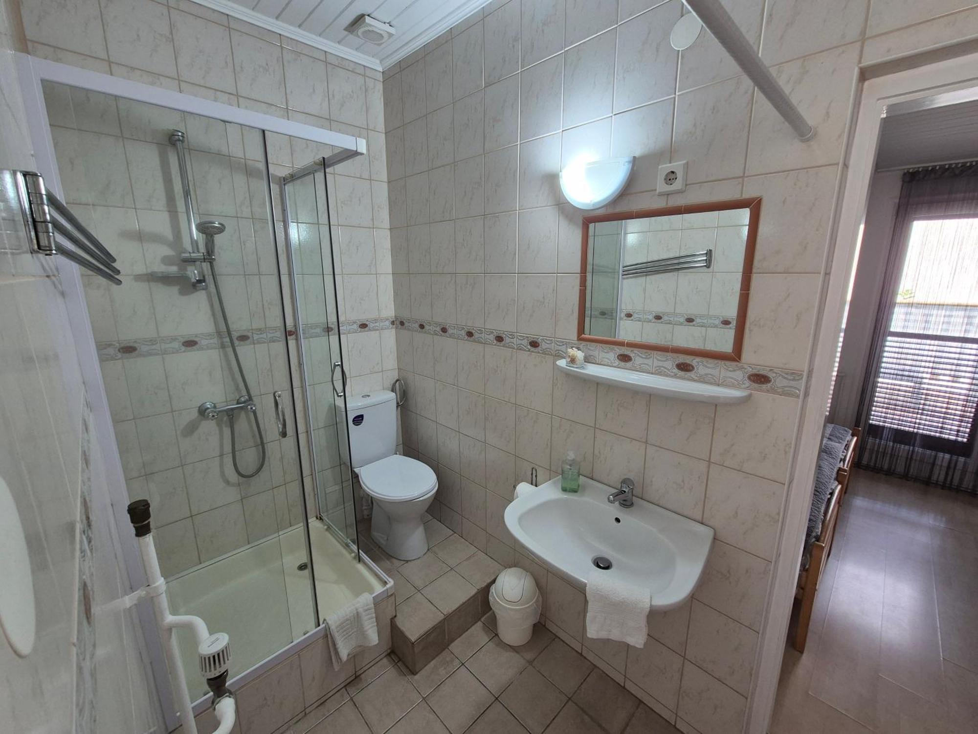 Roxanna Apartman Gyula Extérieur photo