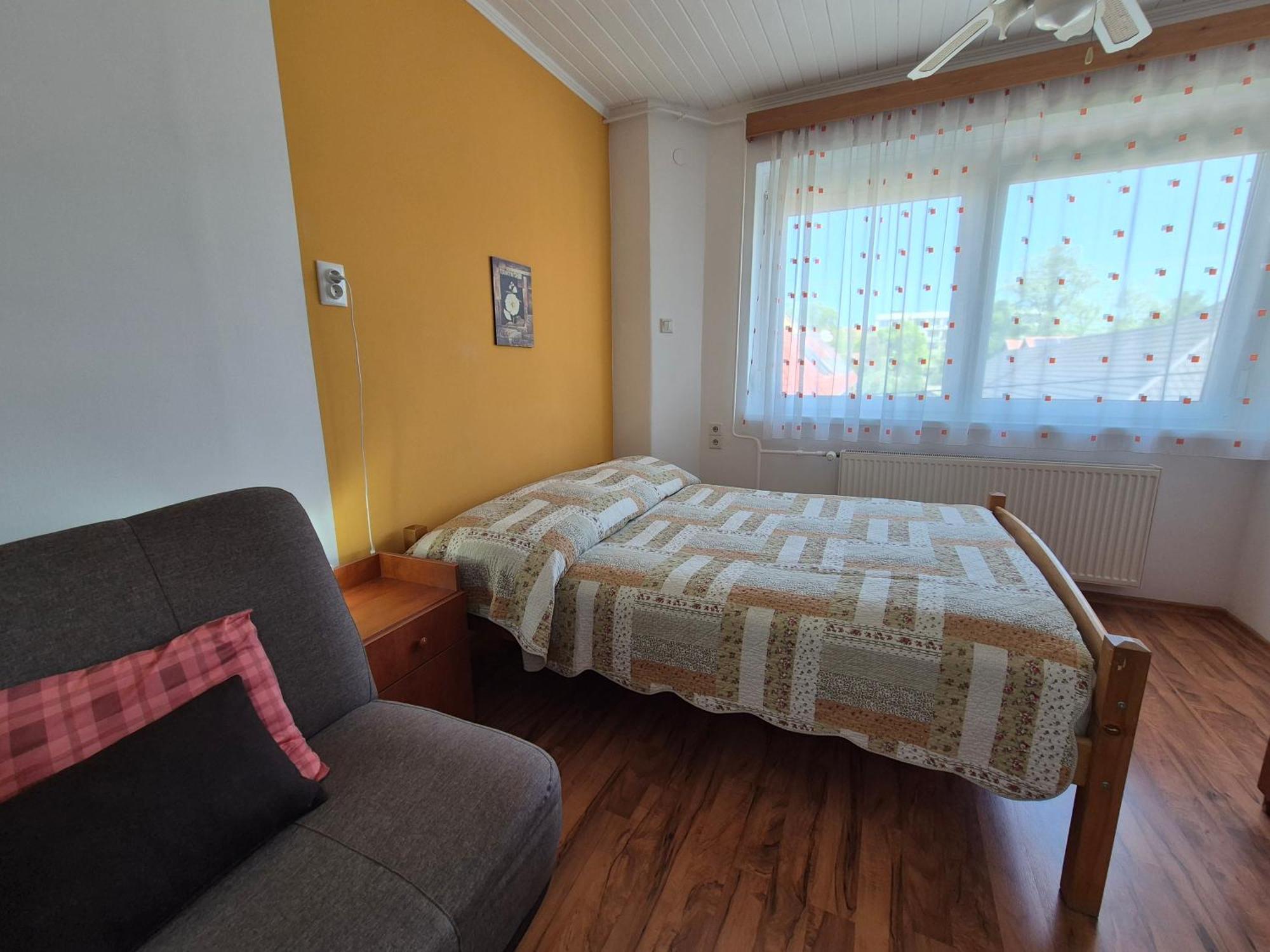 Roxanna Apartman Gyula Extérieur photo